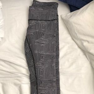 Lululemon cropped leggings